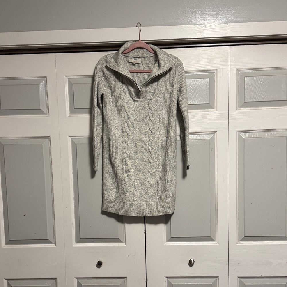 Light Gray Cable-Knit Women's Sweater Dress NWT Loft Size Medium